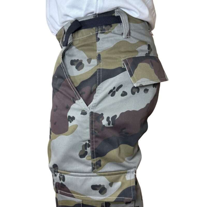 Pantalon camouflage cargo couleur variée – Image 13